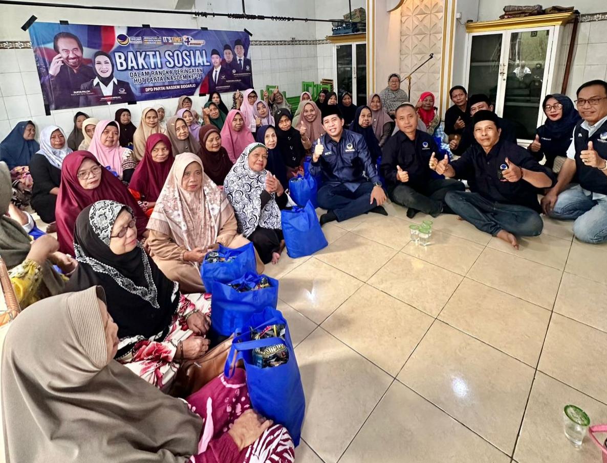 HUT ke-14, NasDem Sidoarjo Gelar Bakti Sosial untuk Janda Lansia dan Beasiswa Anak Yatim